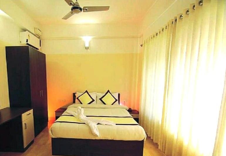 Hotel Tayas Trippapur Exterior foto